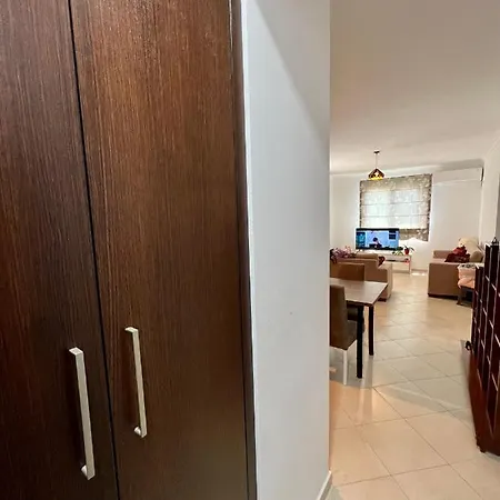 Sunshine Apartment *