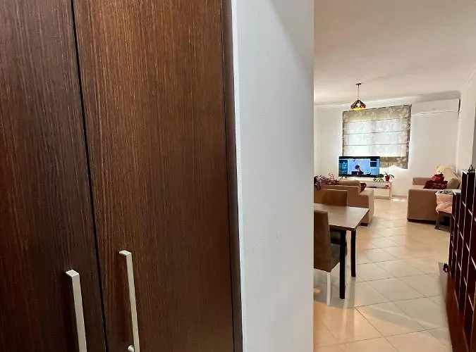 Sunshine Apartment *